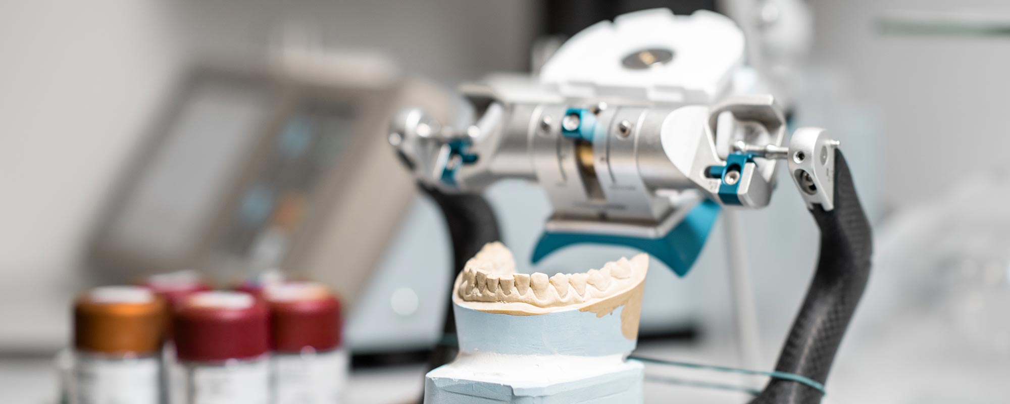 Prosthodontist - Crown Clinic London in Putney